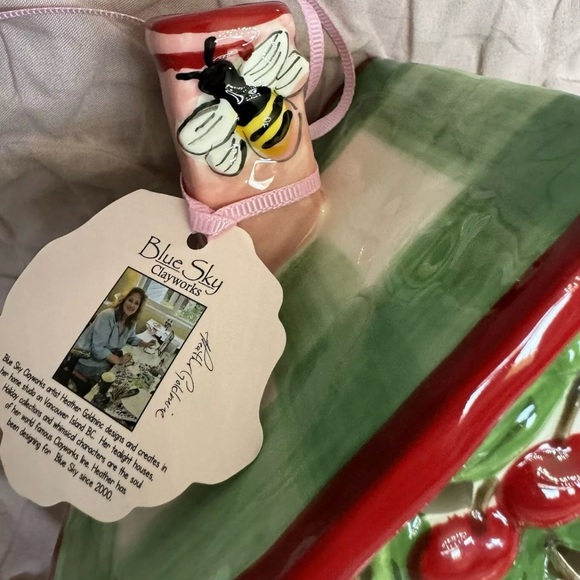 BLUE SKY CLAYWORKS SPRING SUMMER CHERRY PIE COTTAGE TEALIGHT HOLDER NEW - Picture 2 of 11